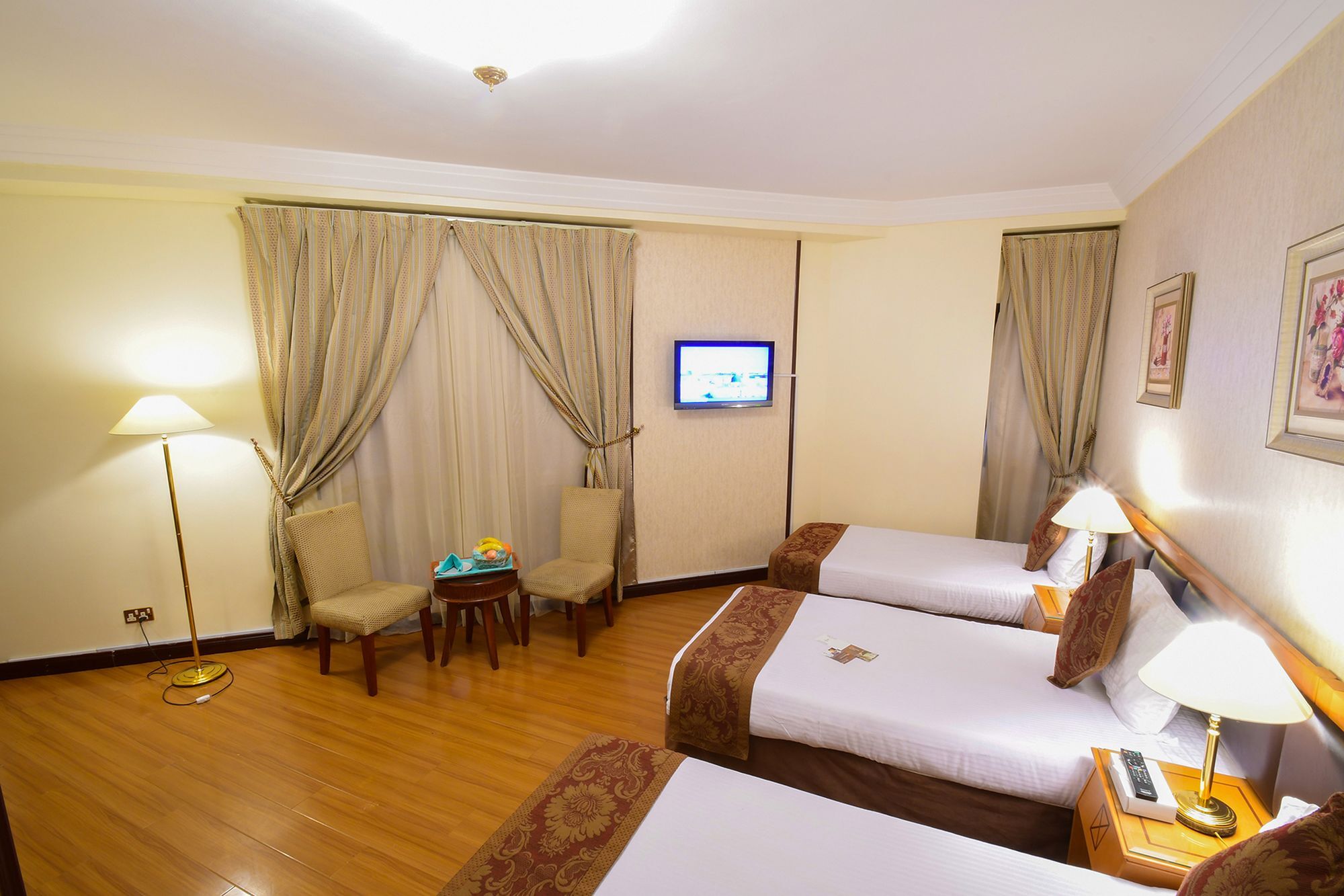 Al Ansar Golden Tulip Hotell Medina Eksteriør bilde